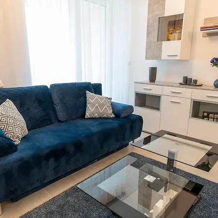 Apartment Bishop Apartman *