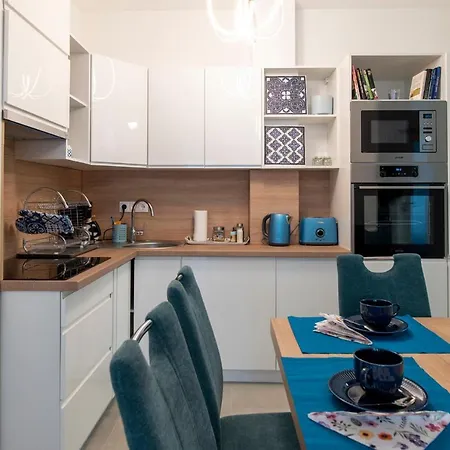 Bishop Apartman