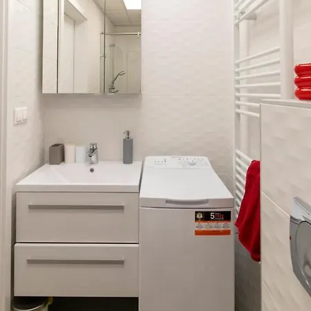 Bishop Apartman